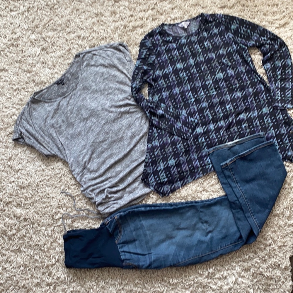 Maternity clothes